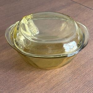 PYREX - Vintage Amber Glass Casserole Dish
